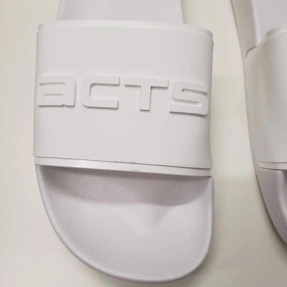 New Acts Men's Pool Slides in White - Size 40 (US‎ Size 7.5)